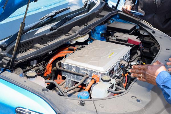 ASSEMBLY OF ELECTRIC VEHICLES 